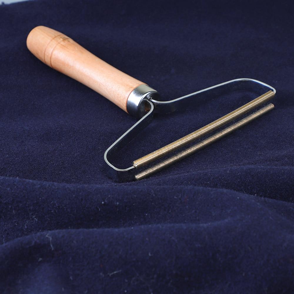 Portable Lint Remover Clothes Fuzz Fabric Shaver Brush